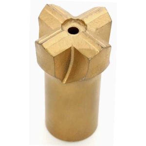 R38-kierteinen ristipää