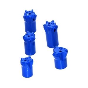 T38-kierteinen painike, jossa on syvennys keskellä