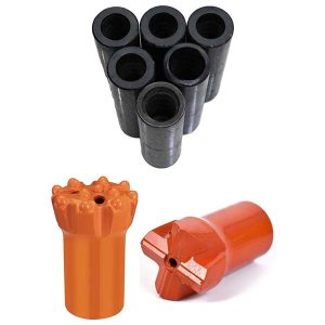 T38-kierteinen painonappipora, jossa on syvennetty keskikohta