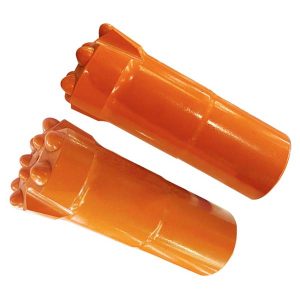 T60-kierteinen, syvennetty keskipiste, vetäytymispainikkeella varustettu poranterä